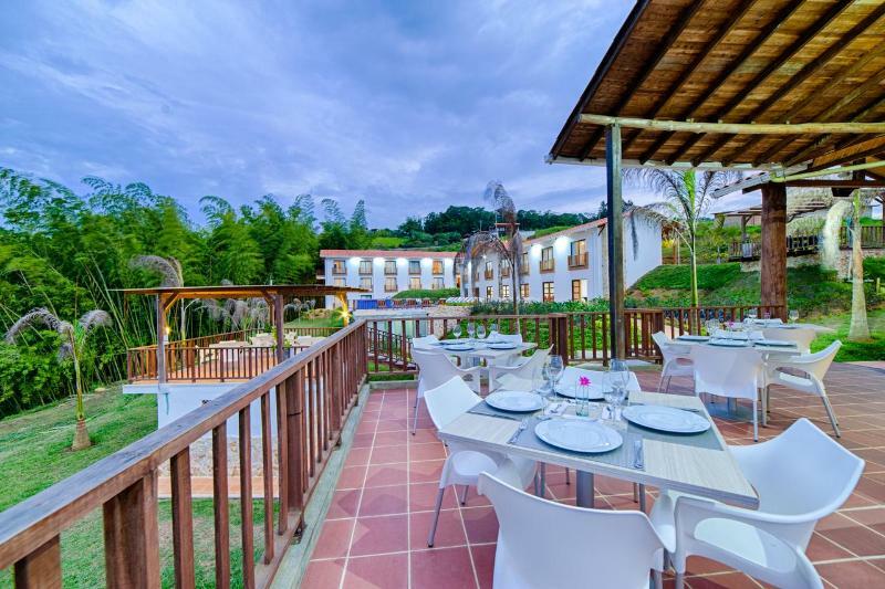 La Huerta Hotel Jiguales Zewnętrze zdjęcie